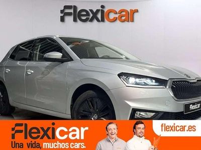 Usado Skoda Fabia Style 110 CV (80 kW) 2022 Gris Utilitario