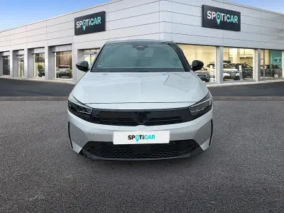 Usado Opel Corsa 101 CV (74 kW) 2025 Gris Utilitario