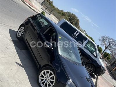 Usado VW Golf IV 110 CV (80 kW) 2004 Negro Berlina