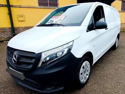 Usado Mercedes Vito 136 CV (100 kW) 2022 Blanco Van
