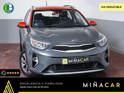 Usado Kia Stonic 101 CV (74 kW) 2021 Gris SUV