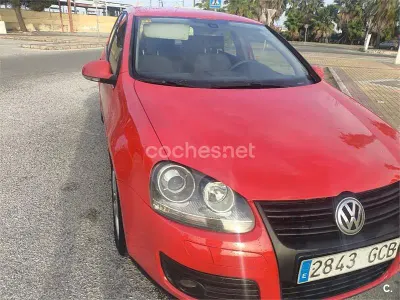 Usado VW Golf VI GT 105 CV (77 kW) 2008 Rojo Utilitario