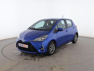 Azul Usado 2017 Toyota Yaris Hybrid Active Utilitario | 14.399 € (Precio justo)