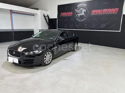 Negro Usado 2018 Jaguar XF Pure Berlina | 19.999 €