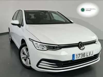 Usado VW Golf VIII 110 CV (80 kW) 2021 Blanco Berlina