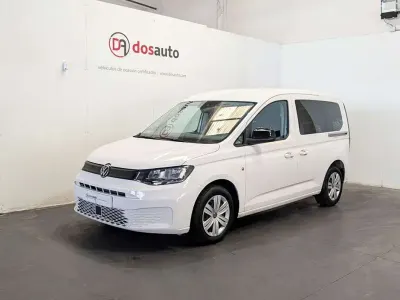 Usado VW Caddy 122 CV (89 kW) 2023 Blanco Monovolumen