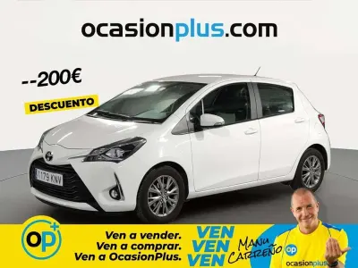 Käytetty Toyota Yaris Active 69 HP (50 kW) 2018 Valkoinen Viistoperä