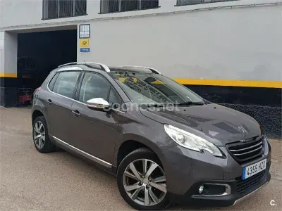 Käytetty Peugeot 2008 Active 92 HP (67 kW) 2014 Harmaa Katumaasturi