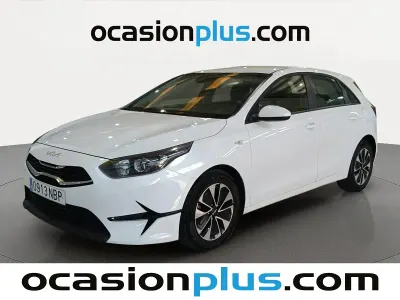 Usado Kia Ceed 101 CV (74 kW) 2025 Blanco Utilitario