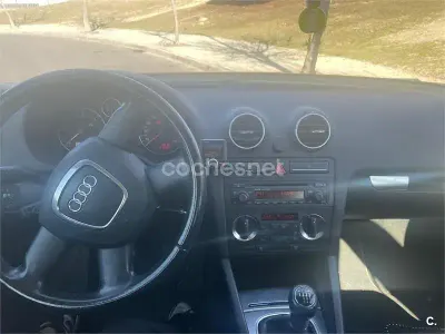 Usado Audi A3 Ambiente 140 CV (102 kW) 2006 Negro Utilitario