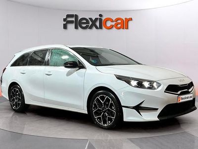 Usado Kia Ceed Style 100 CV (73 kW) 2025 Blanco Utilitario