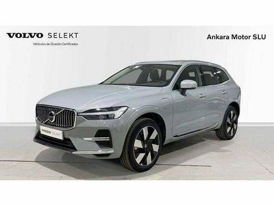 Gris Usado 2023 Volvo XC60 Core SUV | 61.500 €