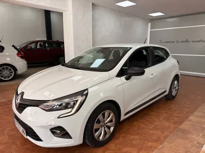Usado Renault Clio V Business 100 CV (73 kW) 2022 Blanco Berlina