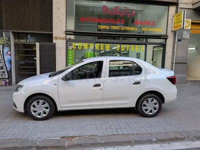 Usado Dacia Logan Ambiance 73 CV (53 kW) 2017 Blanco Berlina