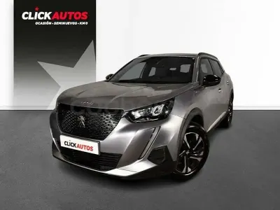 Usado Peugeot 2008 Allure 100 CV (73 kW) 2023 Gris / plata SUV
