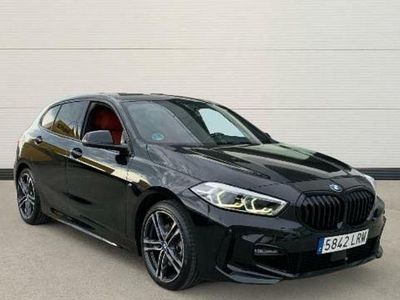 Usado BMW 118 Executive 150 CV (110 kW) 2021 Negro Utilitario
