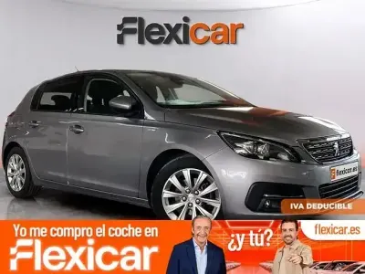 Usado Peugeot 308 Style 130 CV (95 kW) 2020 Gris Berlina