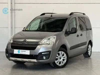 Usado Citroën Berlingo Live 99 CV (72 kW) 2018 Gris Monovolumen