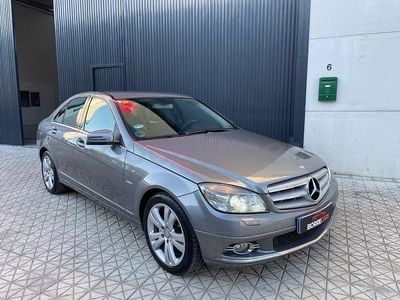 Usado Mercedes C220 Avantgarde 170 CV (125 kW) 2009 Gris / plata Berlina