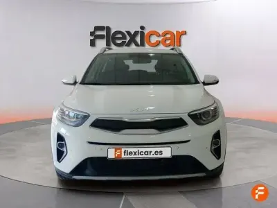 Usado Kia Stonic 101 CV (74 kW) 2025 Blanco SUV