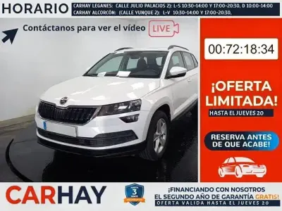 Usado Skoda Karoq Ambition 150 CV (110 kW) 2021 Blanco SUV