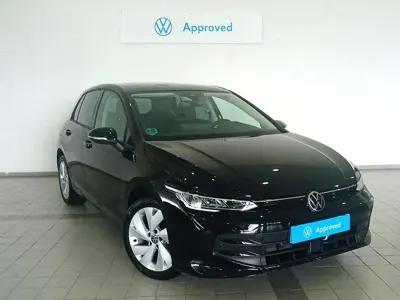 Usado VW Golf VIII 116 CV (85 kW) 2025 Negro Utilitario