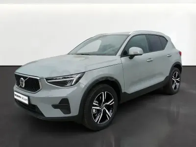 Nuevo Volvo XC40 Core 163 CV (119 kW) 2026 Gris / plata SUV