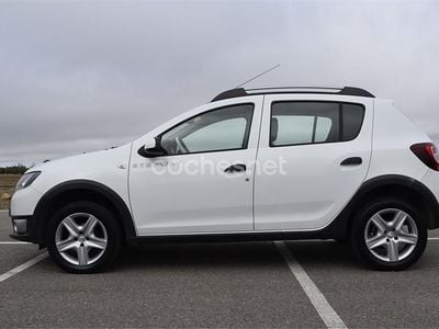 Blanco Usado 2014 Dacia Sandero Stepway Berlina | 7800 € (Precio justo)