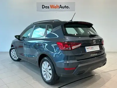 Usado Seat Arona Style 115 CV (84 kW) 2025 Gris SUV