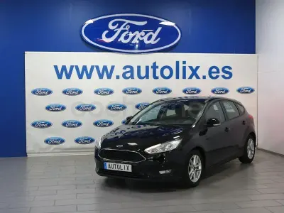 Usado Ford Focus Trend 120 CV (88 kW) 2016 Negro Berlina