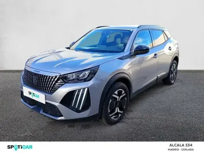Usado Peugeot 2008 Allure 100 CV (73 kW) 2024 Gris SUV