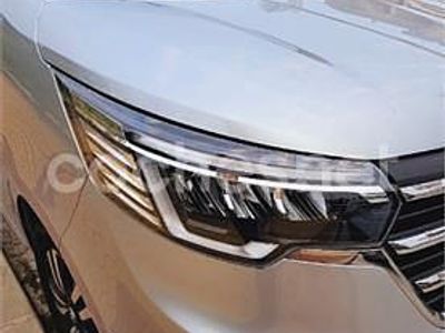 Gris / plata Usado 2024 Renault Trafic Monovolumen | 38.900 € (Caro)