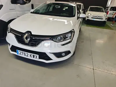 Usado Renault Mégane GrandTour Bose Edition 115 CV (84 kW) 2019 Blanco Familiar