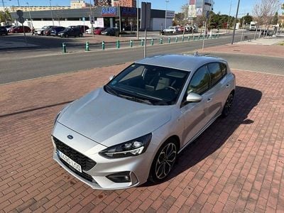 Usado Ford Focus ST-Line X 120 CV (88 kW) 2020 Gris / plata Berlina