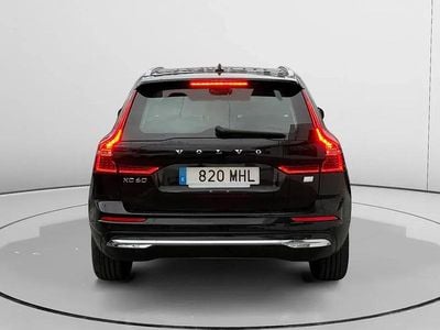 Begagnad Volvo XC60 Core 398 HK (292 kW) 2022 Svart SUV
