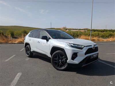 Blanco Usado 2023 Toyota RAV4 Hybrid Plus SUV | 46.500 € (Caro)