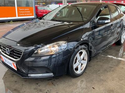 Negro Usado 2015 Volvo V40 Kinetic Familiar | 11.850 € (Un poco caro)