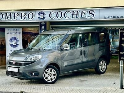 Usado Fiat Doblò Lounge 90 CV (66 kW) 2016 Marrón Monovolumen