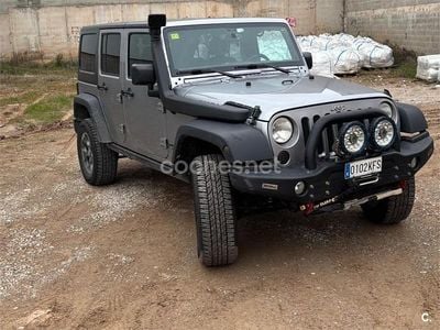 Usado Jeep Wrangler Unlimited Rubicon 200 CV (147 kW) 2017 Gris / plata SUV