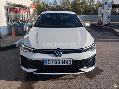 Usado VW Golf VIII R-line 150 CV (110 kW) 2024 Blanco Berlina