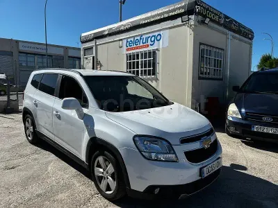 Usado Chevrolet Orlando LTZ 141 CV (103 kW) 2012 Blanco Monovolumen