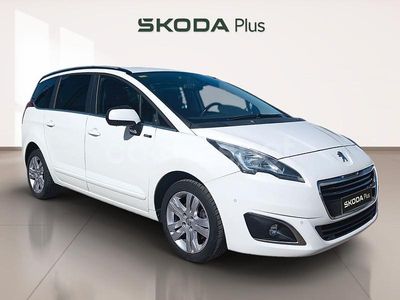 Usado Peugeot 5008 Style 131 CV (96 kW) 2016 Blanco Monovolumen