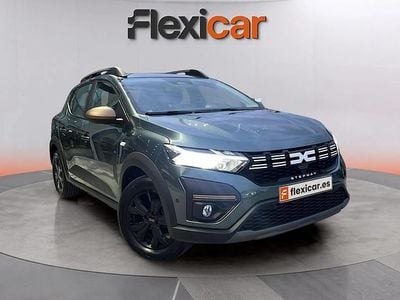 Usado Dacia Sandero Expression 101 CV (74 kW) 2025 Verde Berlina