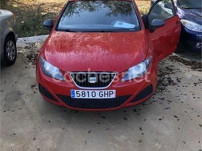 Usado Seat Ibiza Reference 85 CV (62 kW) 2008 Rojo Berlina