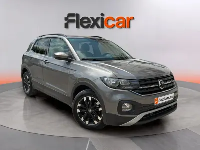 Usado VW T-Cross Advance 110 CV (80 kW) 2021 Gris SUV