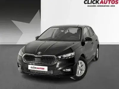 Usado Skoda Fabia Selection 115 CV (84 kW) 2025 Blanco Utilitario