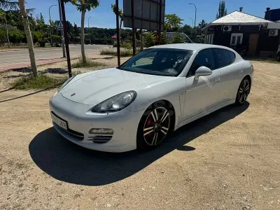 Käytetty Porsche Panamera Platinum Edition 299 HP (219 kW) 2013 Valkoinen Viistoperä