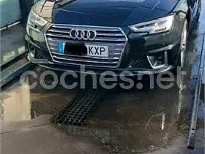 Usado Audi A4 Advanced Plus 150 CV (110 kW) 2019 Negro Familiar