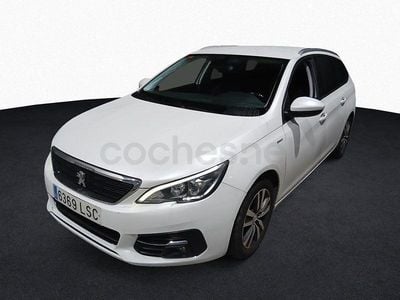 Usado Peugeot 308 SW Style 130 CV (95 kW) 2021 Blanco Familiar