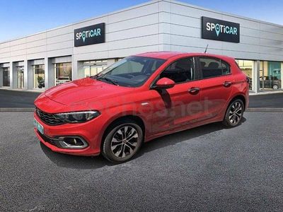 Usado Fiat Tipo 100 CV (73 kW) 2022 Rojo Berlina